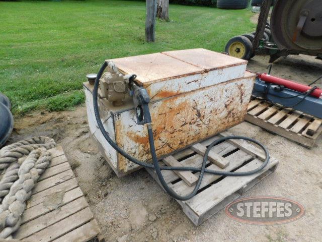 Truck bed fuel/service tank, 